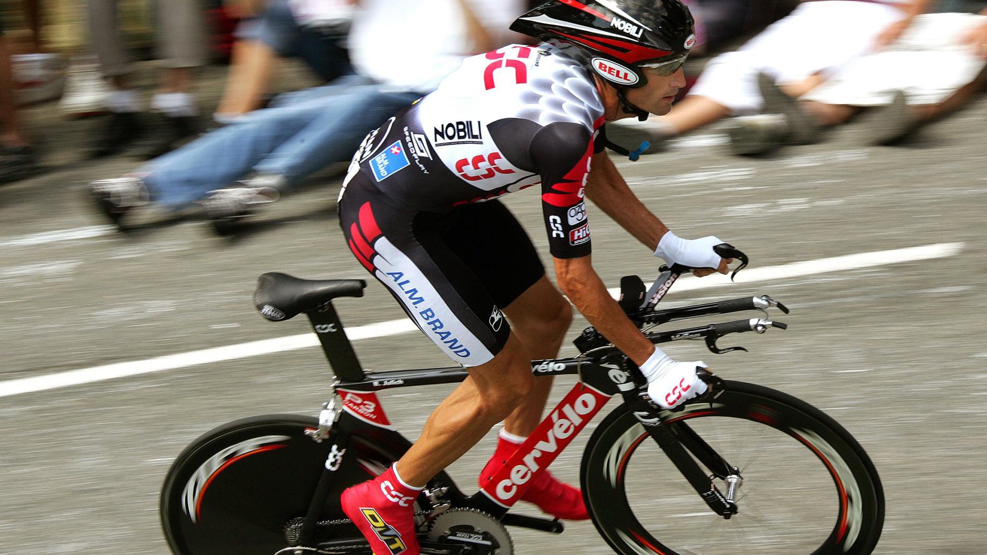 _极地冰雪极限车：雪原极速狂飙_，极地冰雪图片