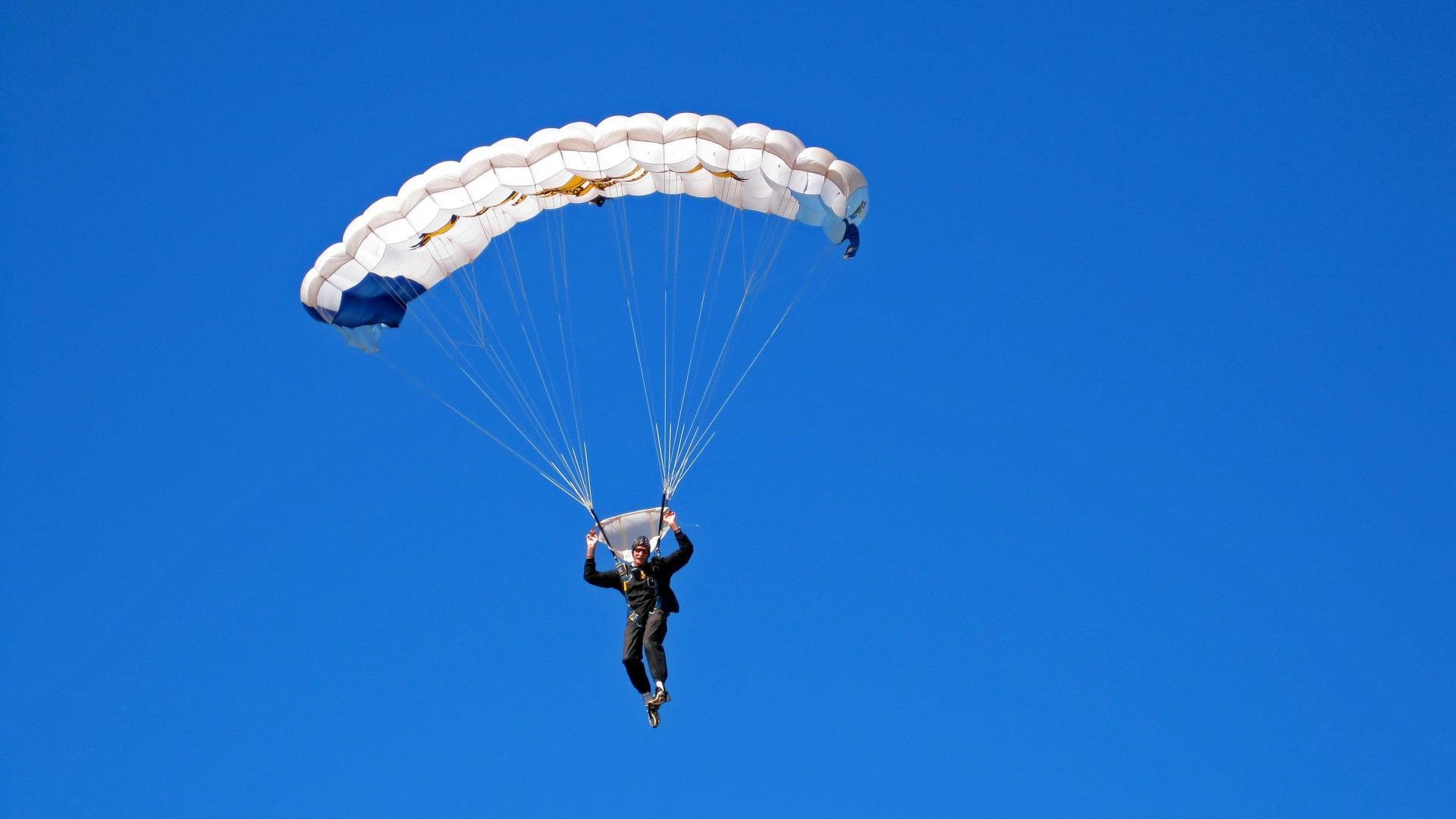 青少年裁判“全国巡回培养计划”扎实推进，行业规范步伐加快，全国青少年锦标赛几年一次